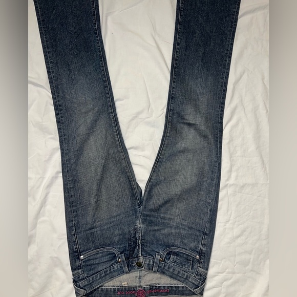 7 Jeans, for $150, blue and black, brands: Guess and bebe, size 27, straight cut - Picture 11 of 15